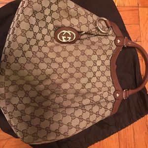 Medium GG Canvas Sukey Tote